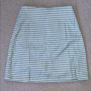 GREEN BRANDY MELVILLE SKIRT (WITH TAG)